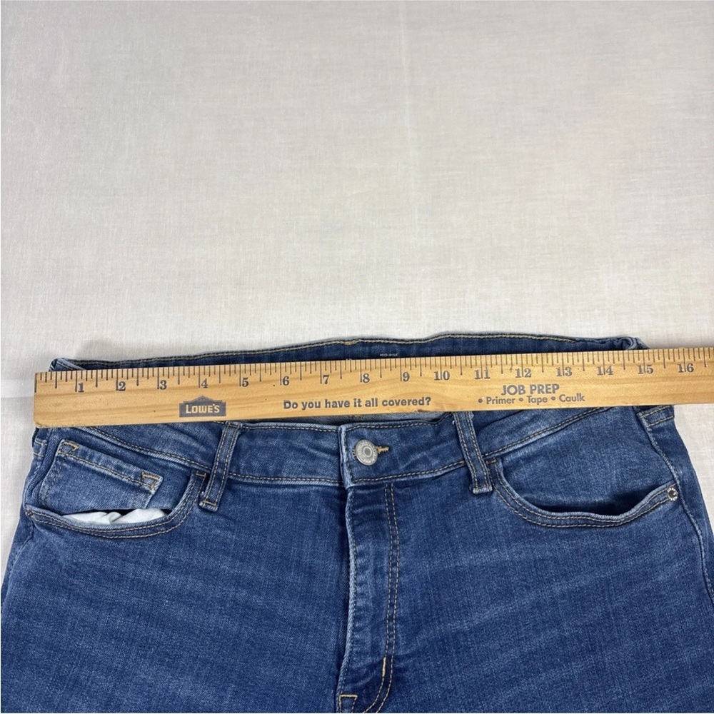 Old Navy Women's Skinny Jeans in Dark Blue Wash - Picture 5 of 7